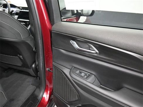 Used 2024 Jeep Grand Cherokee Laredo w/ Trailer Tow Package image 20