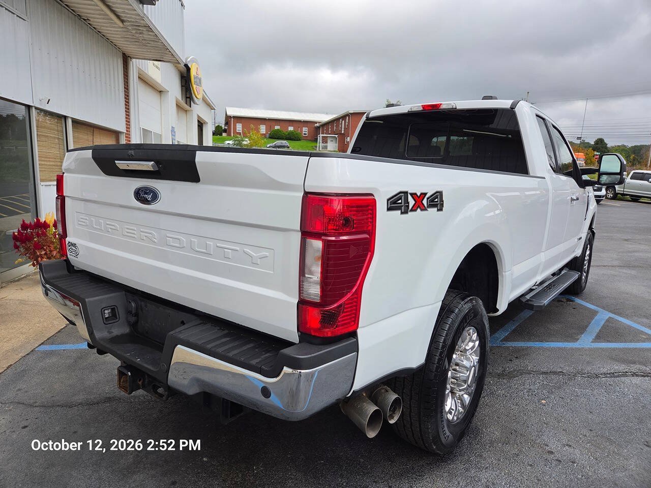 Used 2021 Ford F350 XLT w/ XLT Premium Package AWD/4WD image 7