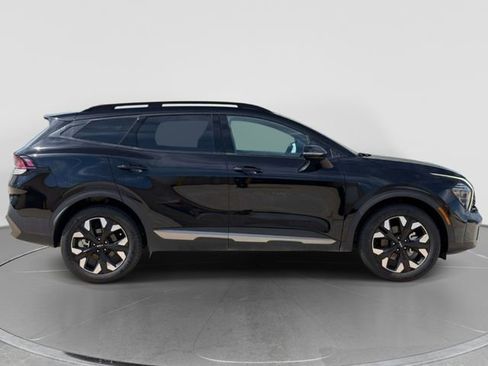 Used 2024 Kia Sportage X-Line AWD/4WD image 2