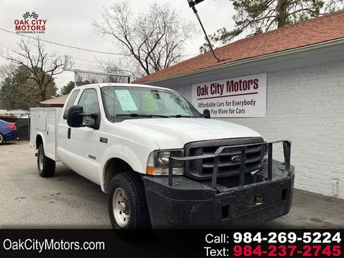 Used 2004 Ford F350 XL image 1