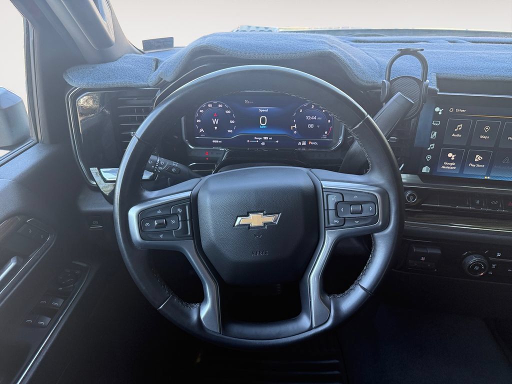 Used 2024 Chevrolet Silverado 2500 LT AWD/4WD image 12