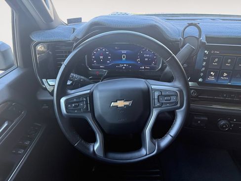 Used 2024 Chevrolet Silverado 2500 LT AWD/4WD image 12