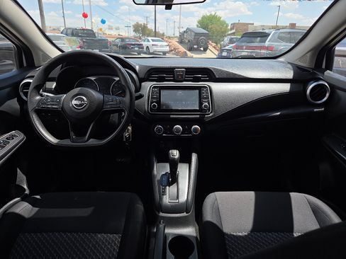 Used 2023 Nissan Versa S FWD image 6
