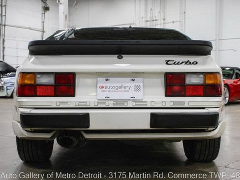Used 1988 Porsche 944 Turbo image 6