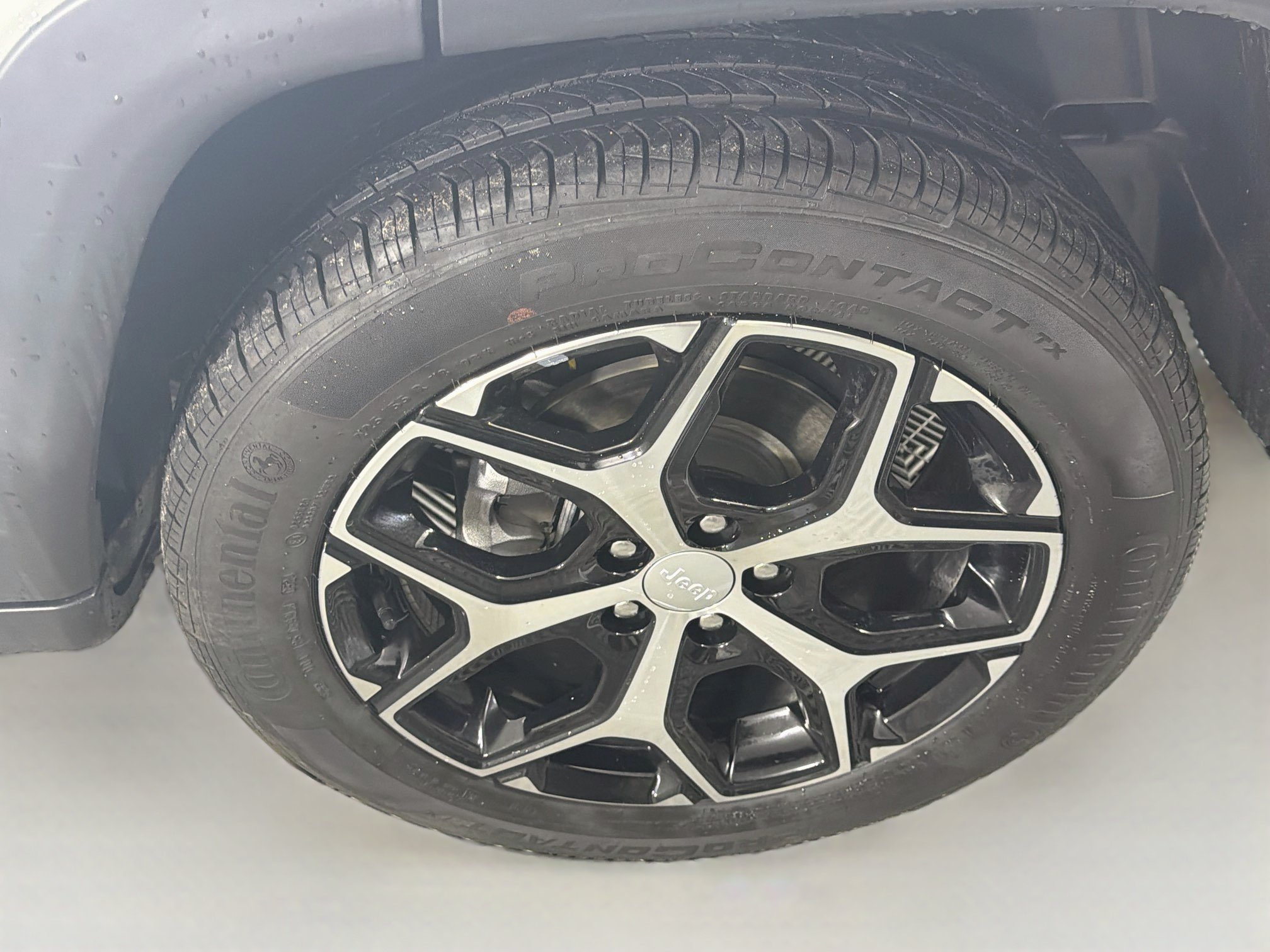 Used 2024 Jeep Compass Limited AWD/4WD image 11