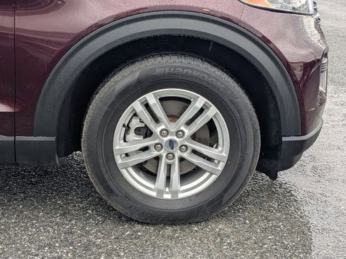 Used 2022 Ford Explorer XLT image 11