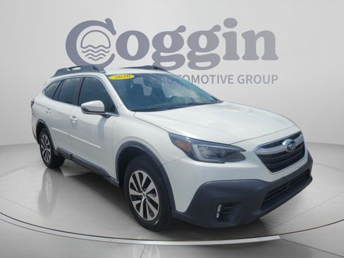 Used 2020 Subaru Outback Premium AWD/4WD image 4