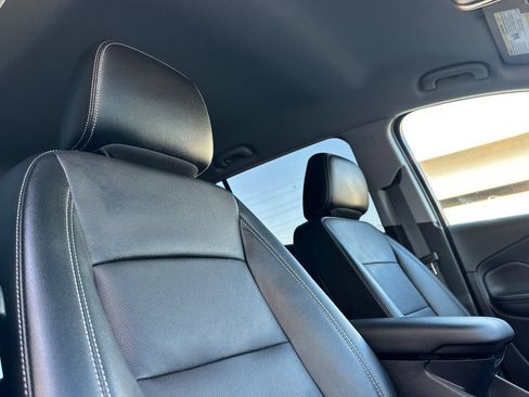 Certified 2023 GMC Terrain SLT w/ Elevation Edition FWD image 21