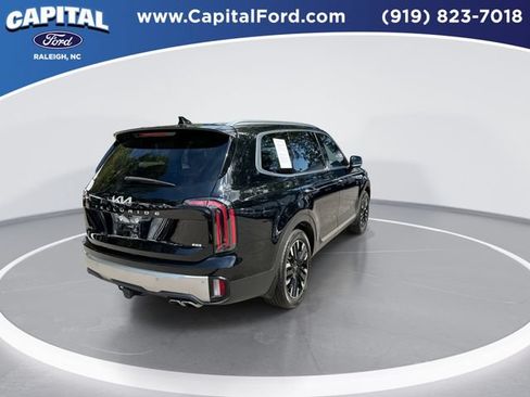 Used 2024 Kia Telluride SX Prestige w/ Towing Package AWD/4WD image 8