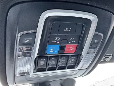 New 2026 RAM 1500 4x4 Crew Cab image 21
