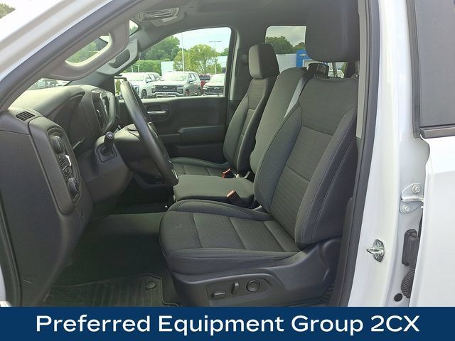 Used 2025 Chevrolet Silverado 1500 Custom Trail Boss AWD/4WD image 2