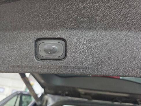 Used 2015 Ford Explorer XLT w/ Equipment Group 202A image 15