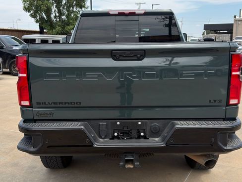 Used 2025 Chevrolet Silverado 2500 LTZ w/ Trail Boss Package AWD/4WD image 6