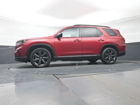 Certified 2023 Honda Pilot Sport image 29