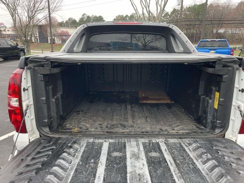 Used 2007 Chevrolet Avalanche LT w/ LT Preferred Equipment Group image 14