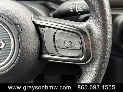 Used 2023 Jeep Wrangler Unlimited Sport image 21