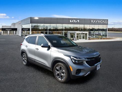 Certified 2024 Kia Seltos S FWD image 10
