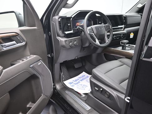 New 2026 Chevrolet Silverado 1500 RST w/ RST All Star Premium Package AWD/4WD image 9