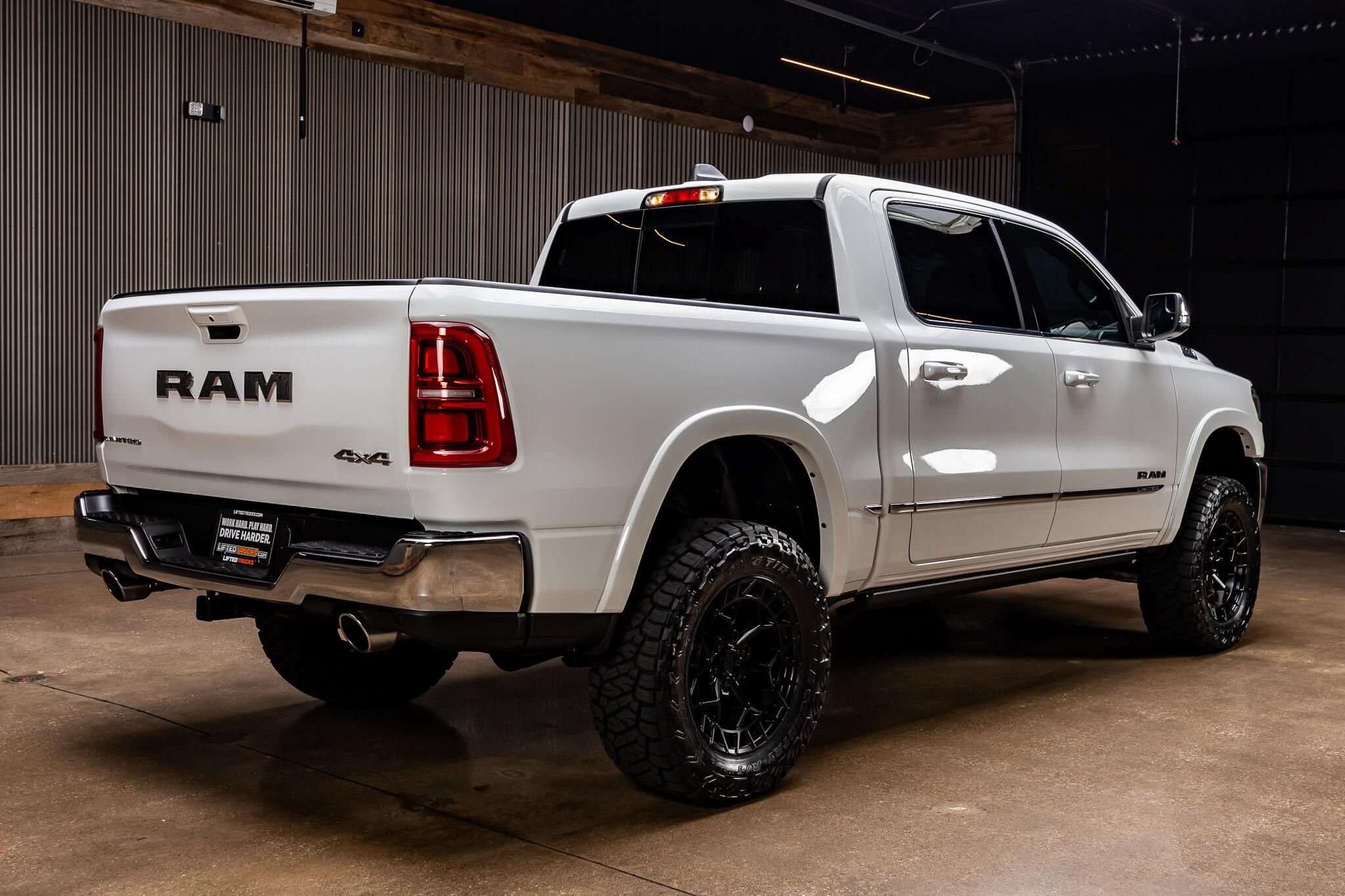 Used 2026 RAM 1500 Limited AWD/4WD image 10