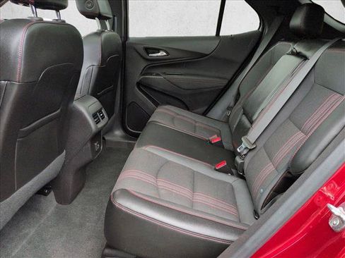 Certified 2024 Chevrolet Equinox RS FWD image 19
