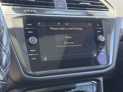 Used 2022 Volkswagen Tiguan SE FWD image 24