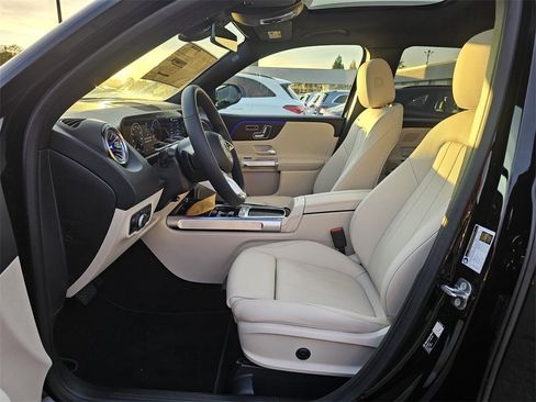 New 2026 Mercedes-Benz GLB 250 image 23