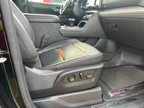 Used 2022 GMC Sierra 1500 AT4 w/ AT4 Premium Package image 17