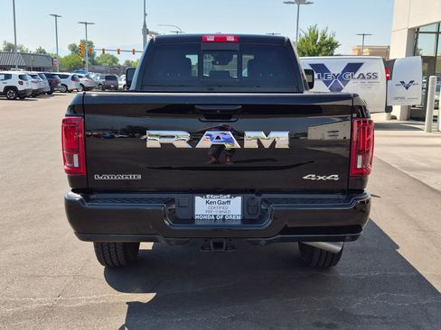 Used 2025 RAM 2500 Laramie AWD/4WD image 7