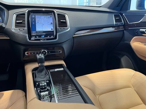 Used 2019 Volvo XC90 T6 Momentum w/ Protection Package AWD/4WD image 47