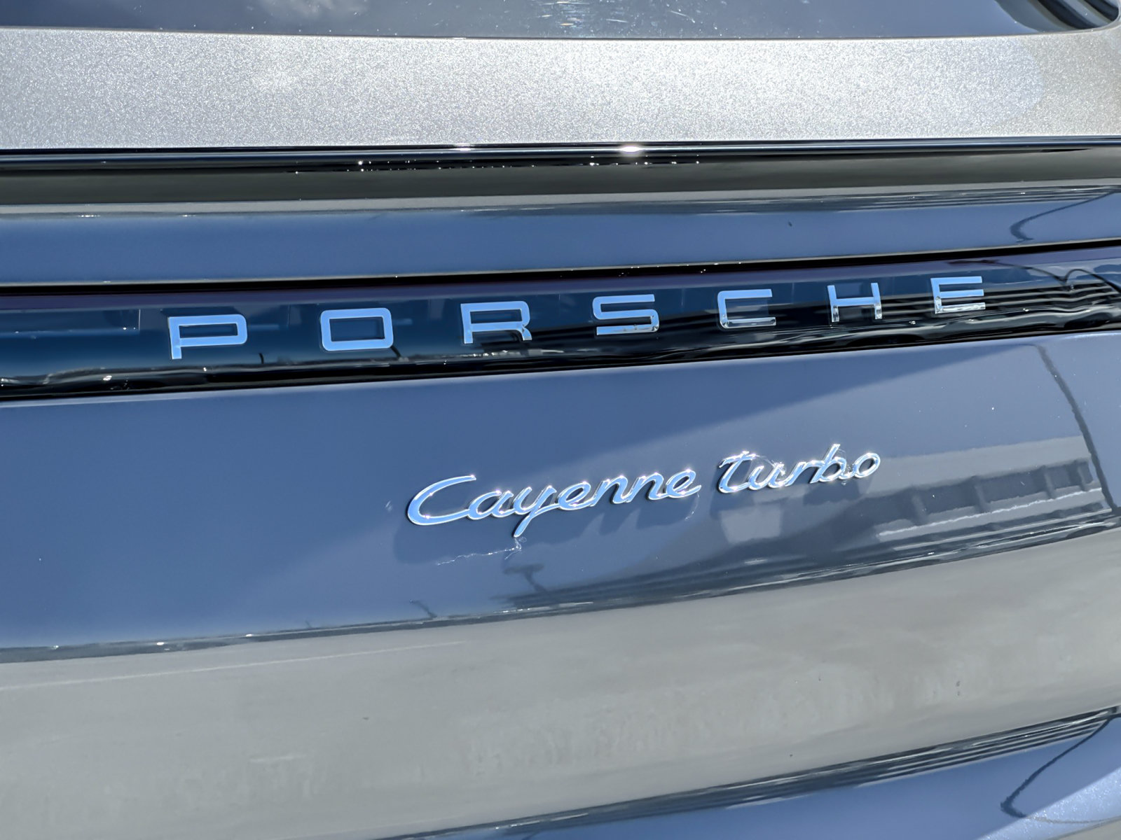 Used 2022 Porsche Cayenne Turbo w/ Assistance Package AWD/4WD image 25
