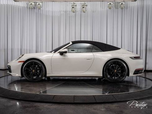 Used 2021 Porsche 911 Carrera 4 AWD/4WD image 8