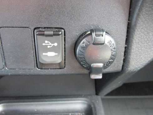 Used 2015 Toyota RAV4 Limited AWD/4WD image 15