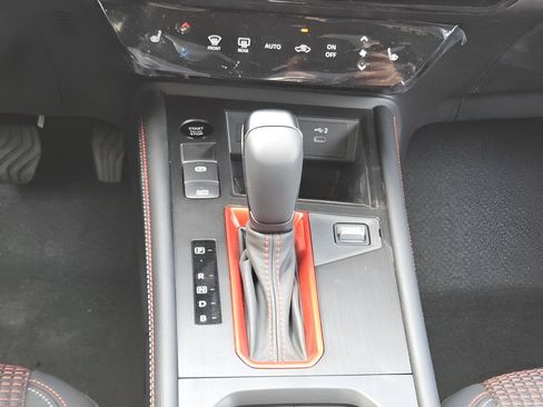New 2026 Nissan Kicks SR w/ Cold Weather Package FWD image 23