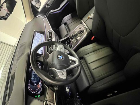 Used 2022 BMW X7 xDrive40i w/ Premium Package image 41