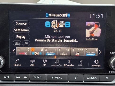 Used 2023 Nissan Rogue SV image 13