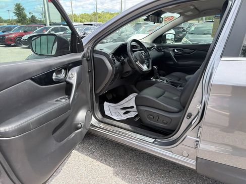 Used 2022 Nissan Rogue Sport SL AWD/4WD image 18