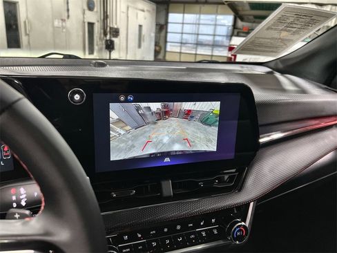 Used 2025 Chevrolet Equinox RS w/ Convenience Package III image 32