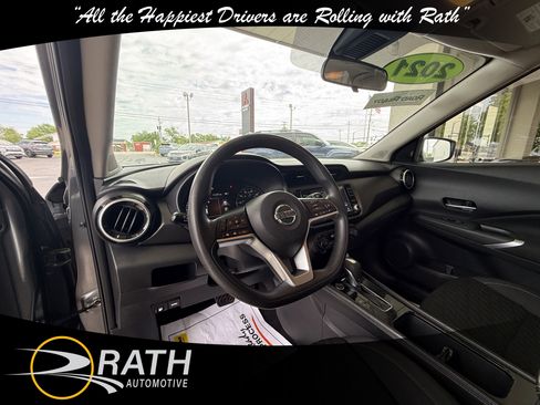 Used 2021 Nissan Kicks SV FWD image 14