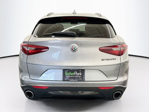 Used 2021 Alfa Romeo Stelvio Sprint w/ Nero Edizione RWD image 7