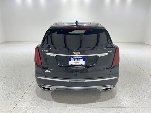 Used 2025 Cadillac XT5 Premium Luxury image 4