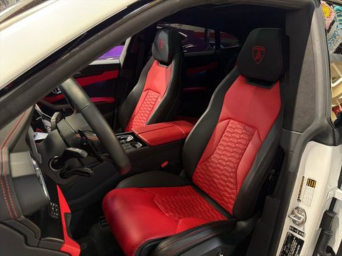 Used 2022 Lamborghini Urus image 15