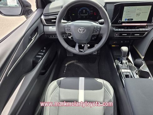 New 2026 Toyota Camry SE FWD image 7