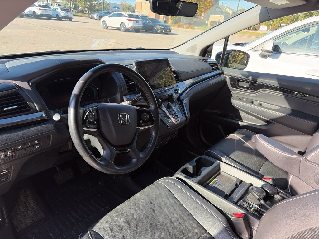 Used 2022 Honda Odyssey Elite image 6