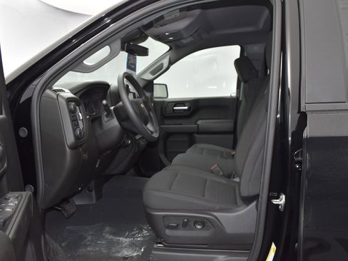 Used 2025 Chevrolet Silverado 1500 Custom w/ Turbomax Blackout Package image 15