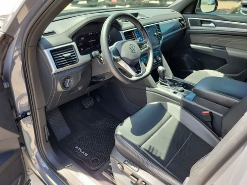 Used 2022 Volkswagen Atlas Cross Sport SEL AWD/4WD image 10