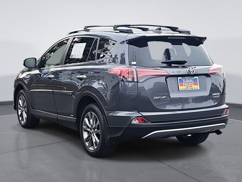 Used 2017 Toyota RAV4 Limited image 5