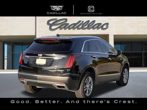 Used 2021 Cadillac XT5 Premium Luxury FWD image 3