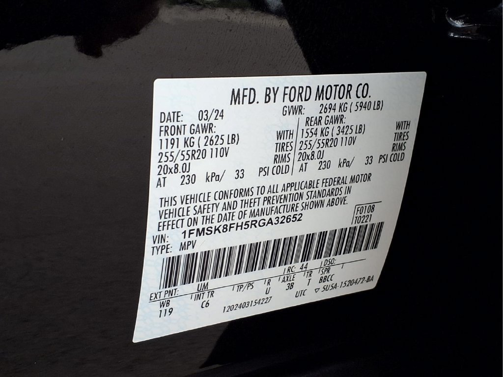 Used 2024 Ford Explorer Limited w/ Limited Technology Package AWD/4WD image 25