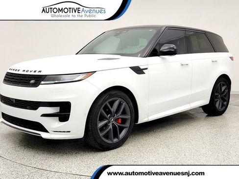 Used 2024 Land Rover Range Rover Sport Dynamic SE image 1