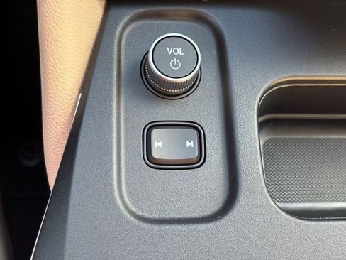 Used 2025 Acura MDX Base image 22